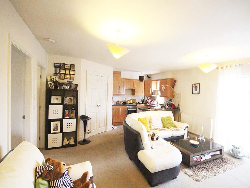 2 bedroom apartment For Sale in Colne - IMG_8082 2.jpg